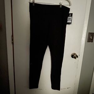 NWT Under Armor workout pants